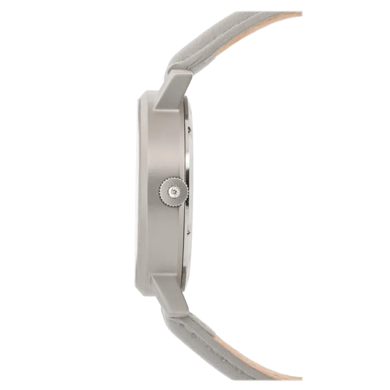 Niveau Élevé Introsistence WA-011 Swiss Luxury Watch – Diamond Dial & White Leather Strap