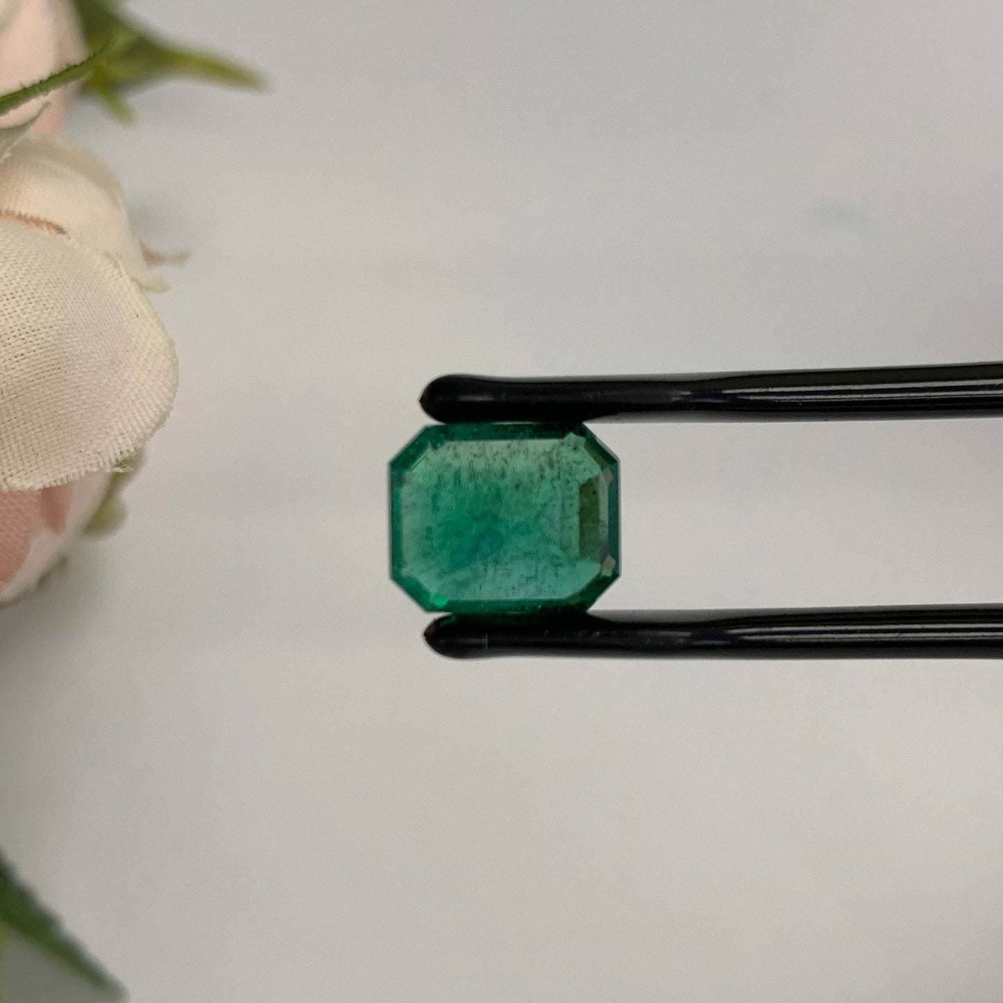 Natural Emerald Gemstones | SR- Takat Gems