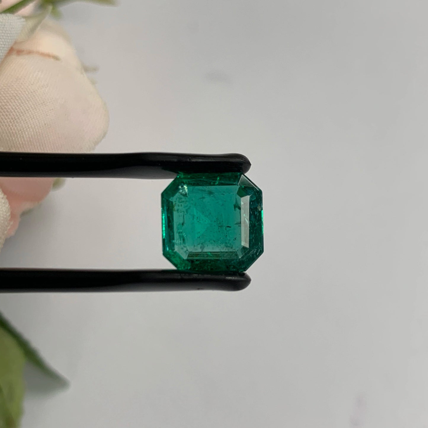 Natural Emerald Gemstones | SR- Takat Gems