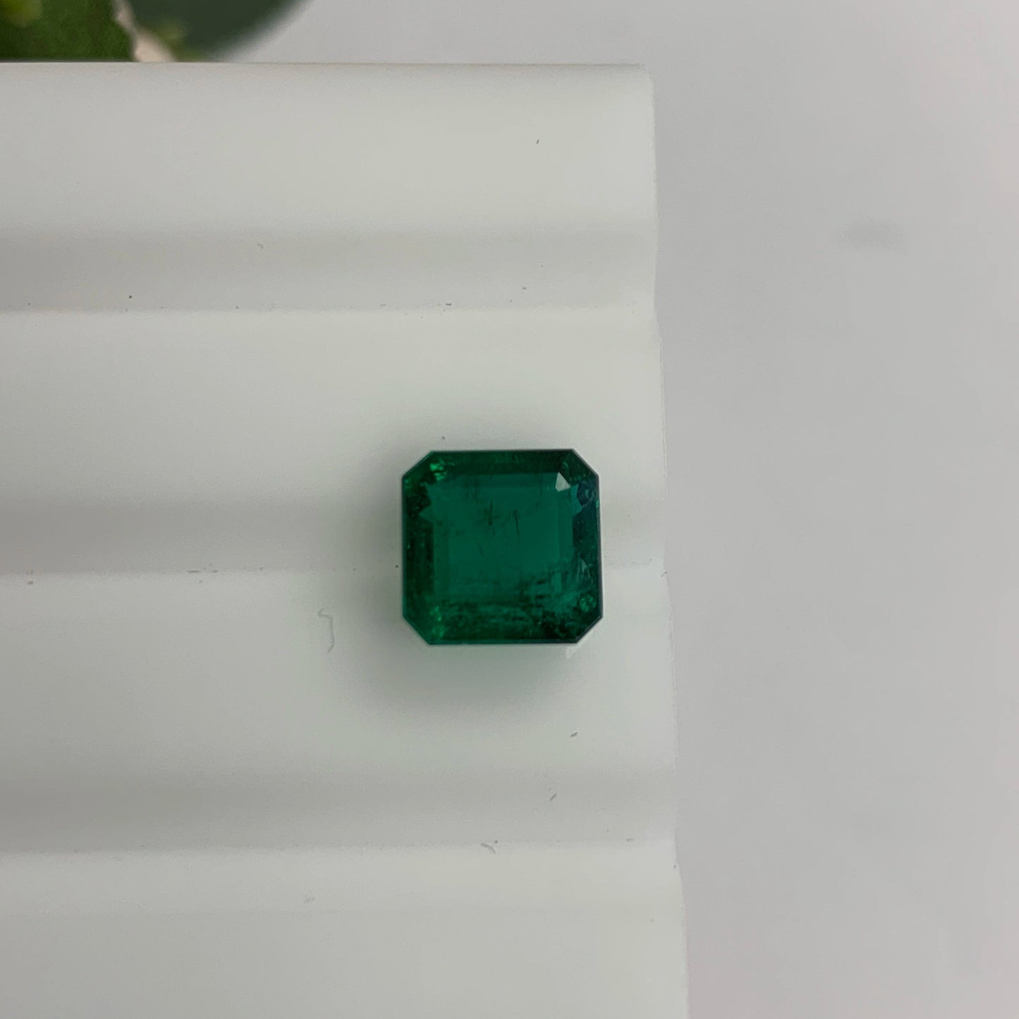 Natural Emerald Gemstones | SR-Takat Gems