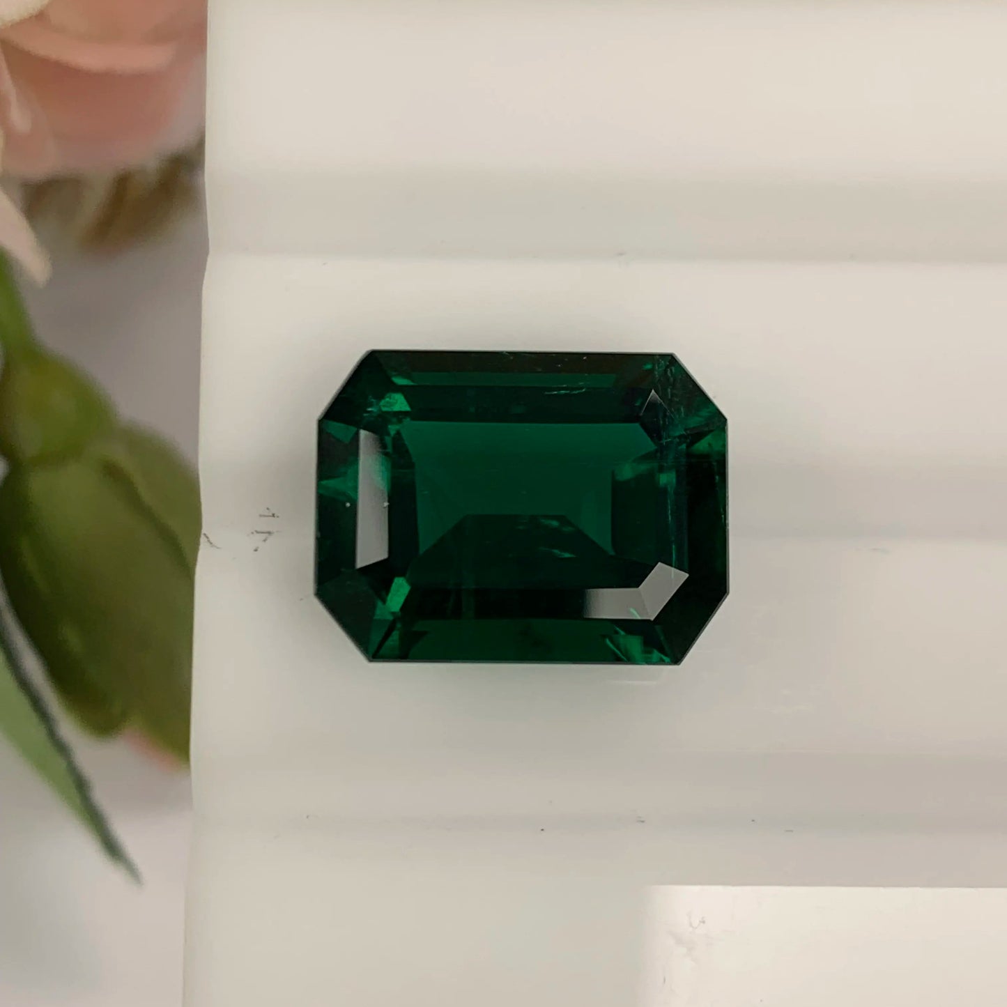 Natural Emerald Gemstones | SR-Takat Gems