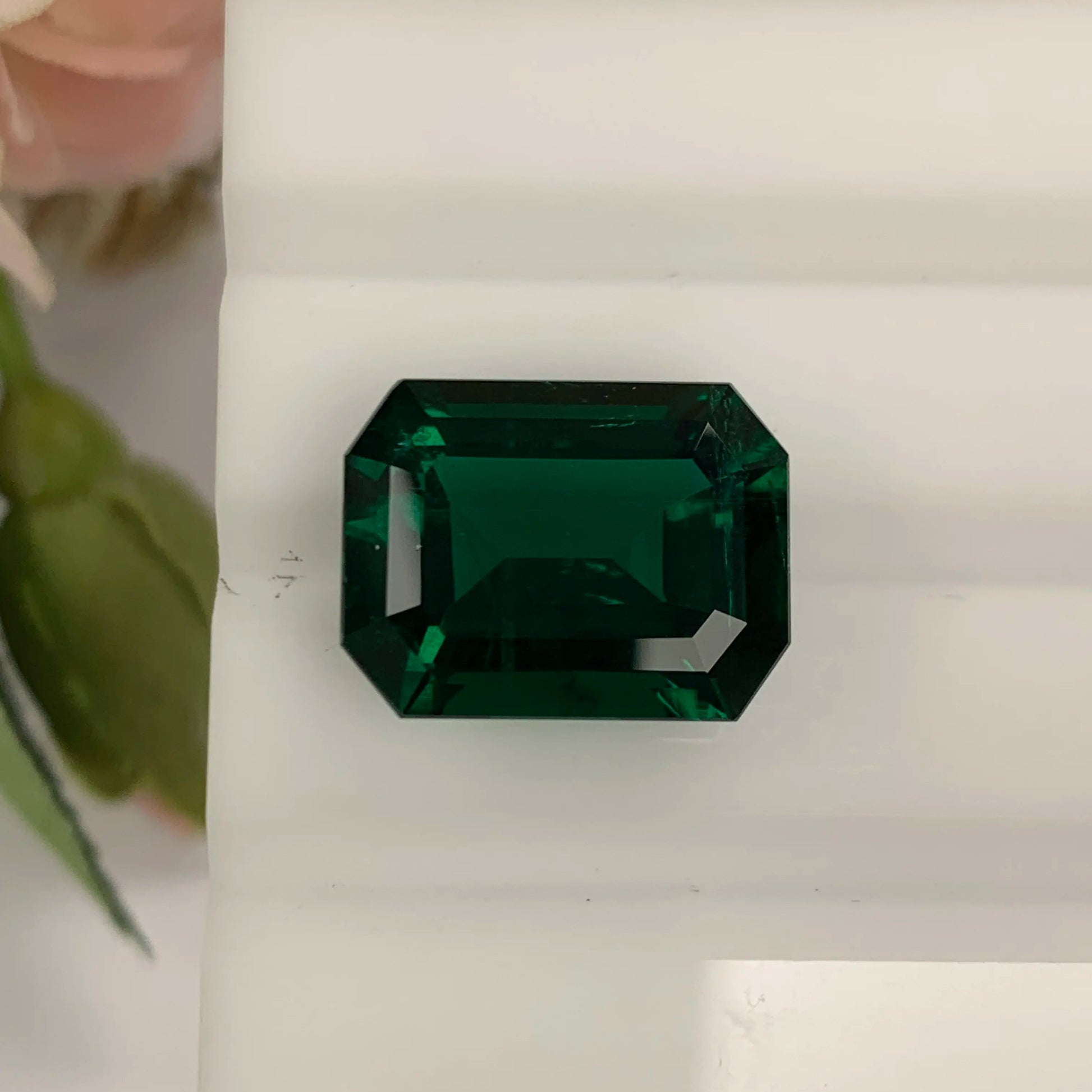 Natural Emerald Gemstones | SR-Takat Gems