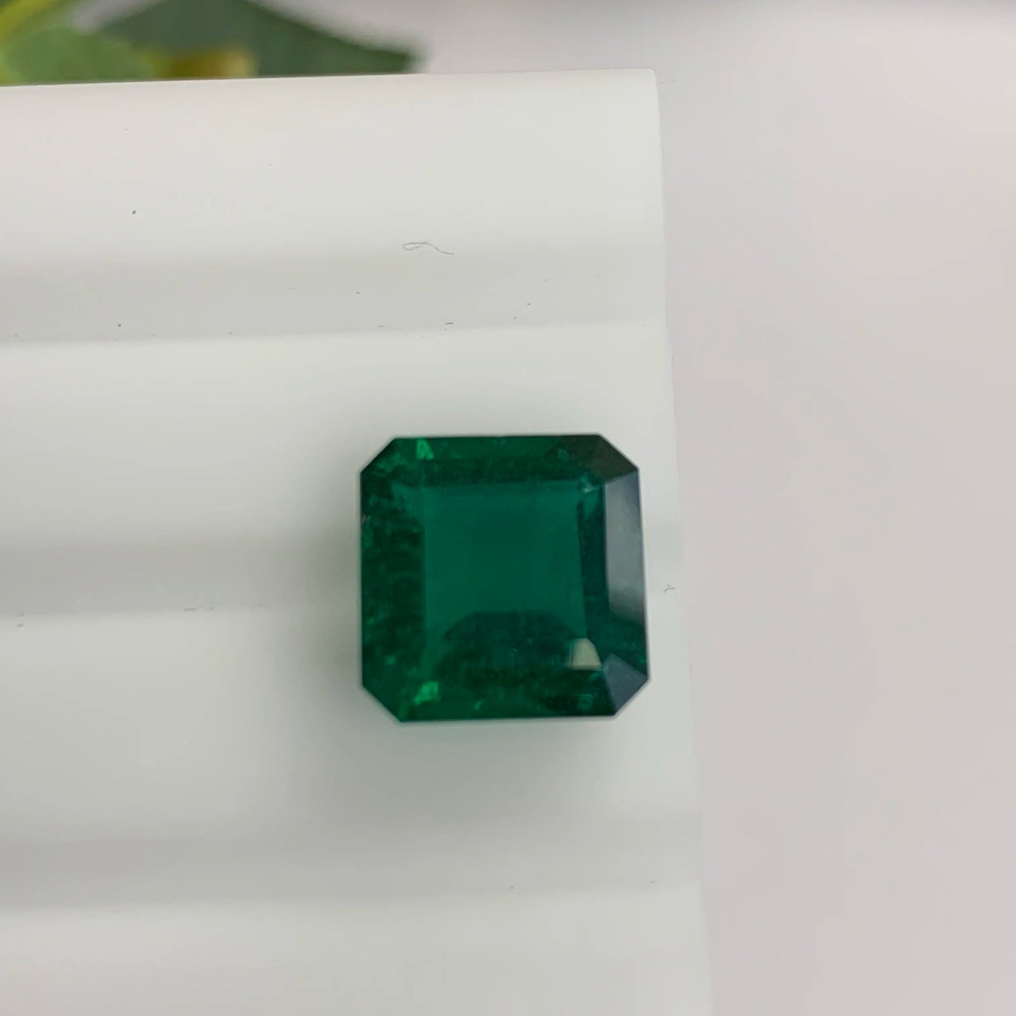Natural Emerald Gemstones | SR-Takat Gems