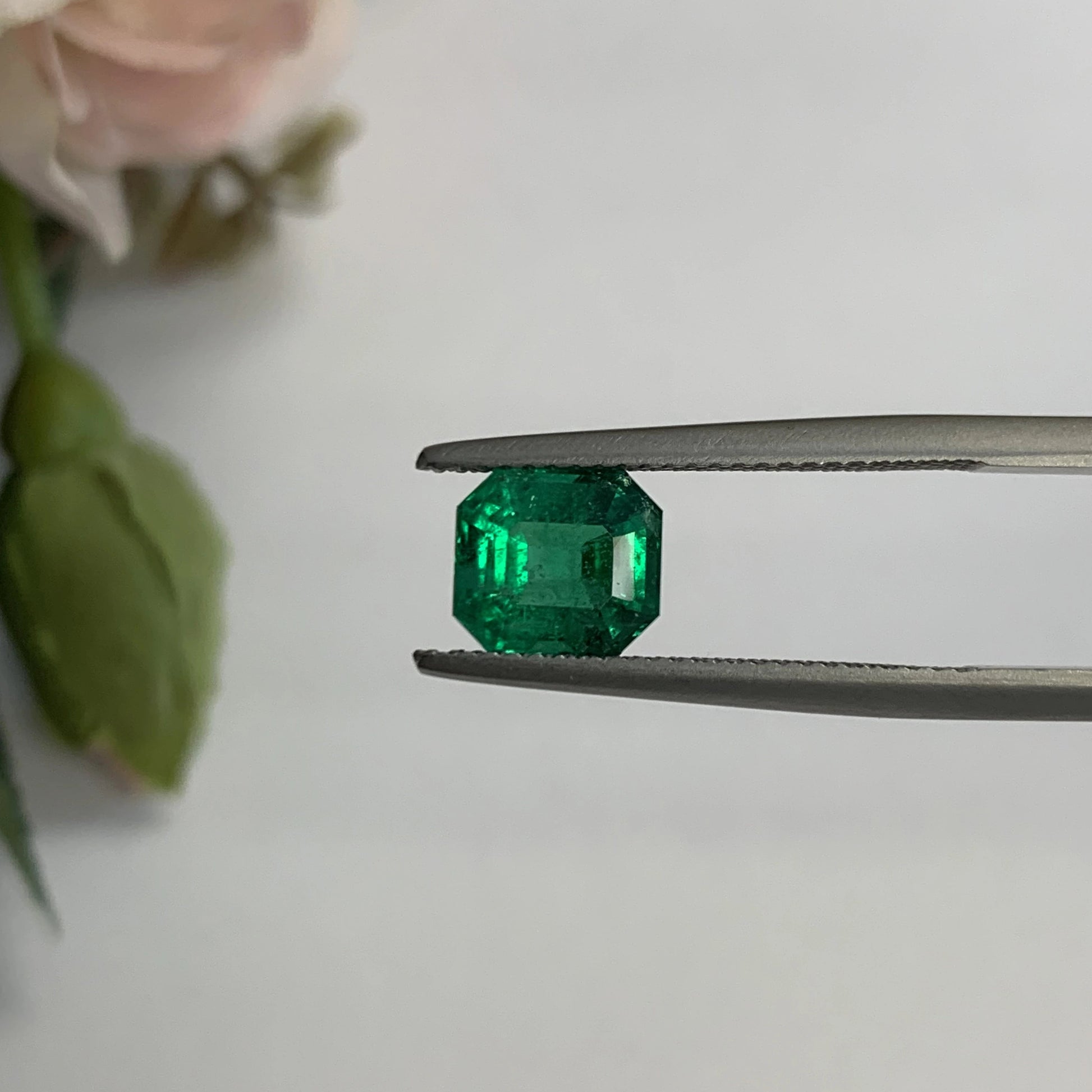 Natural Emerald Gemstones | SR-Takat Gems