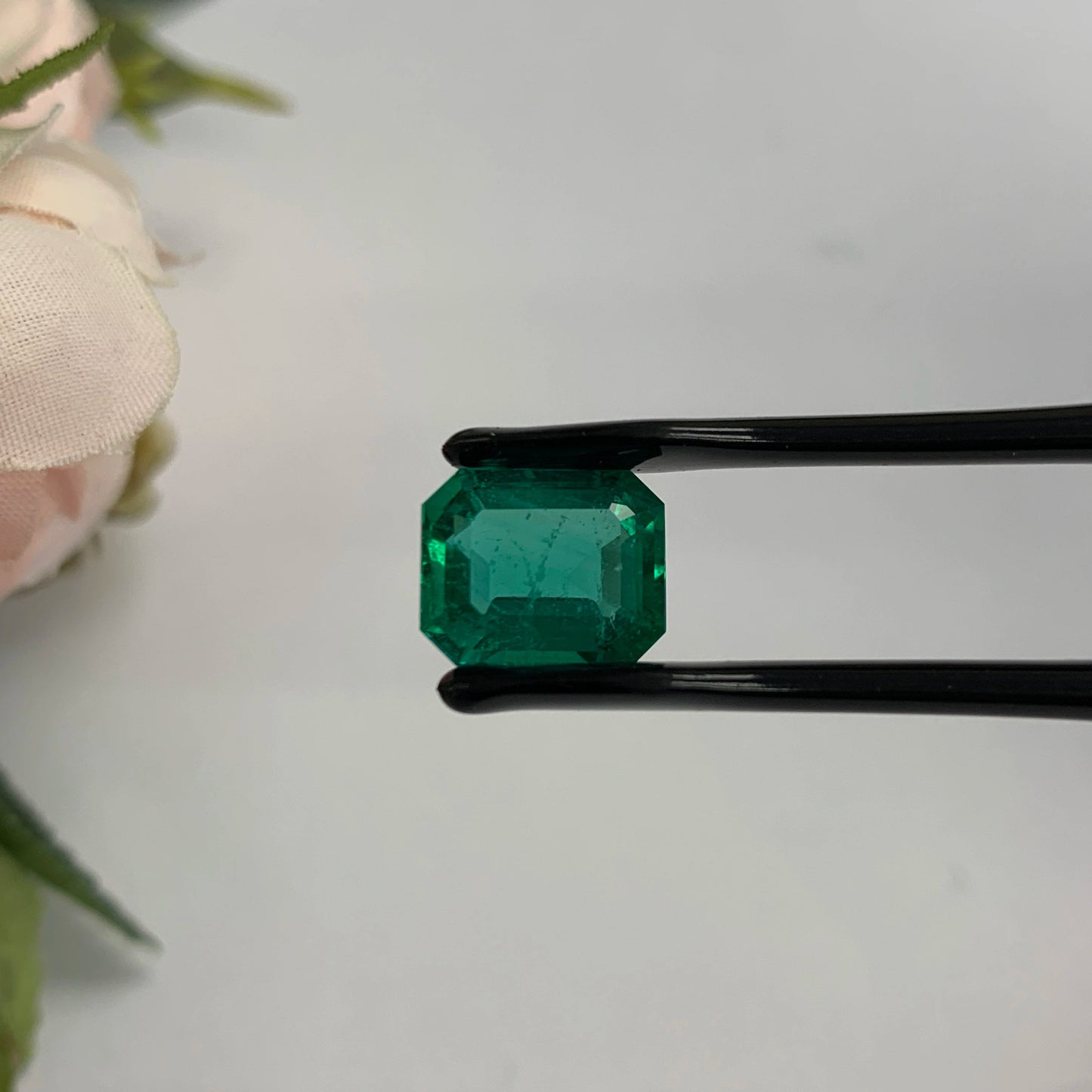 Natural Emerald Gemstones | SR- Takat Gems