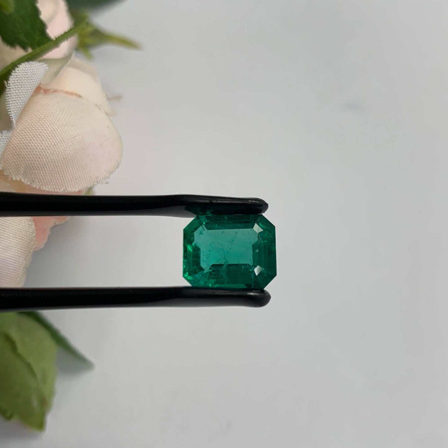 Natural Emerald Gemstones | SR- Takat Gems