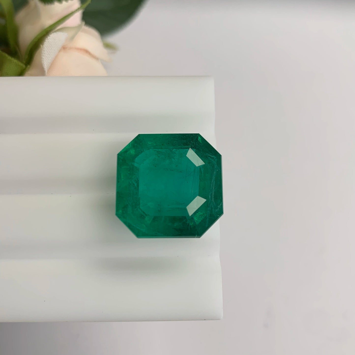 Natural Emerald Gemstones | SR- Takat Gems