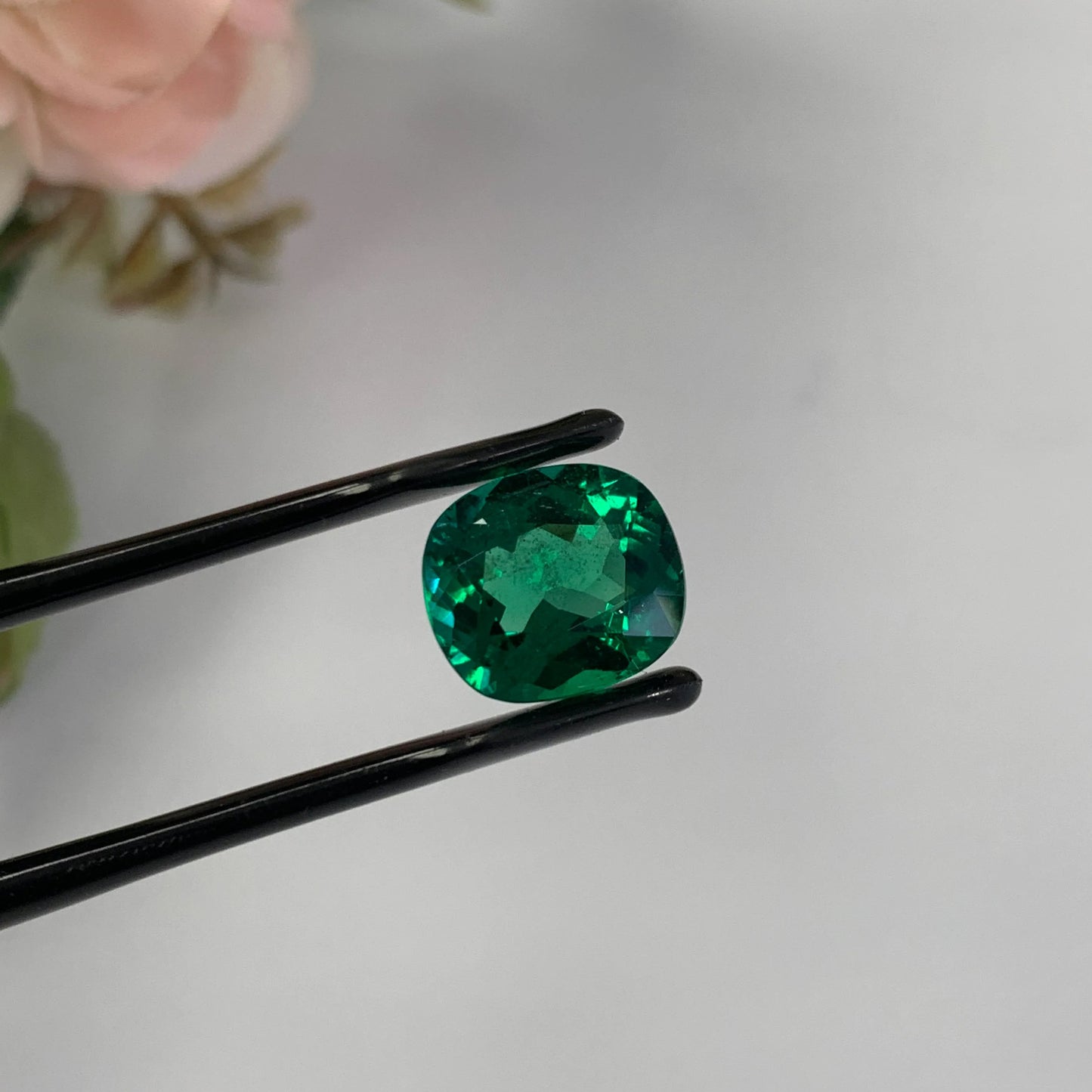 Natural Zambian Emerald Insignificant 5.2 cts Cusion by SR-Takat