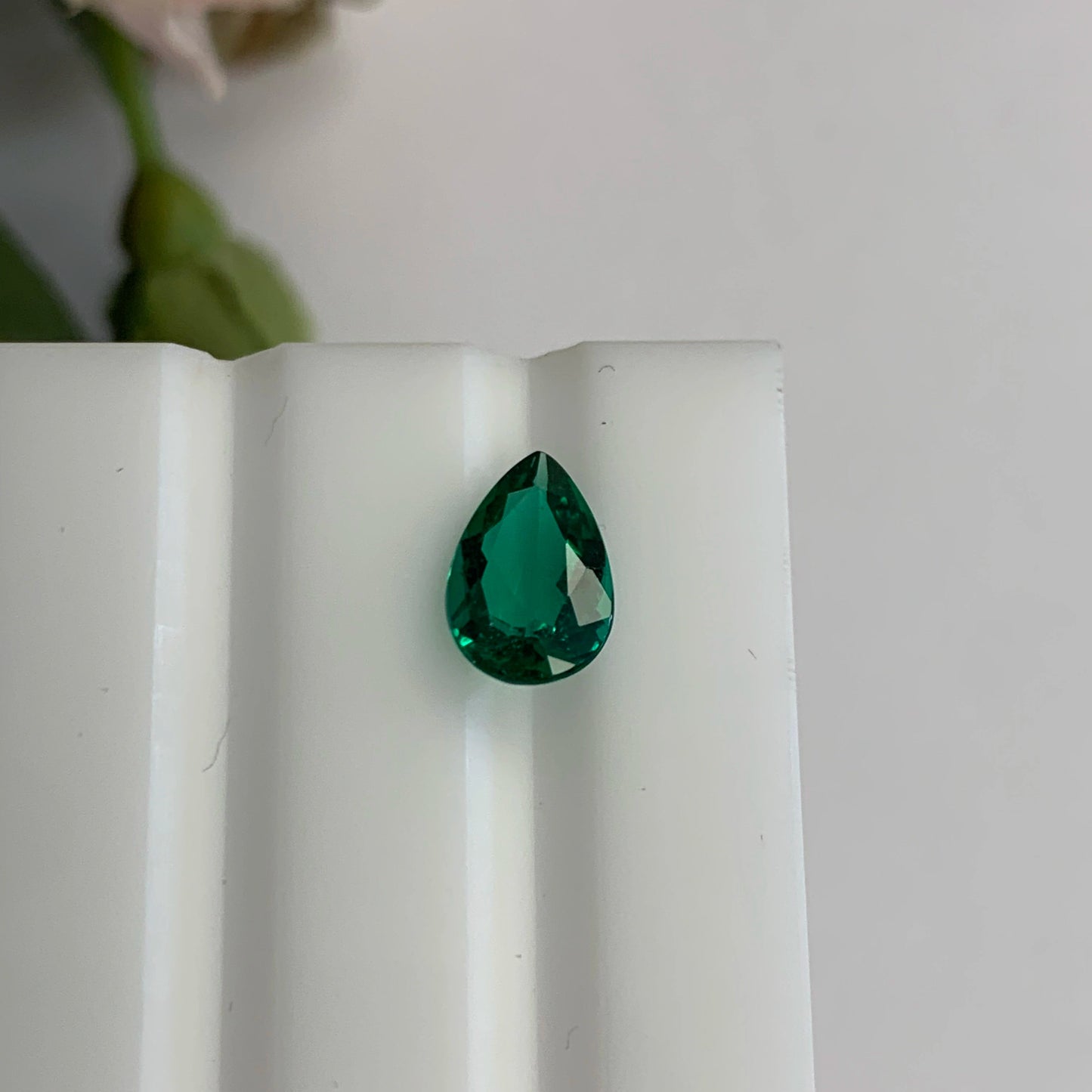 Natural Emerald Gemstones | SR-Takat Gems