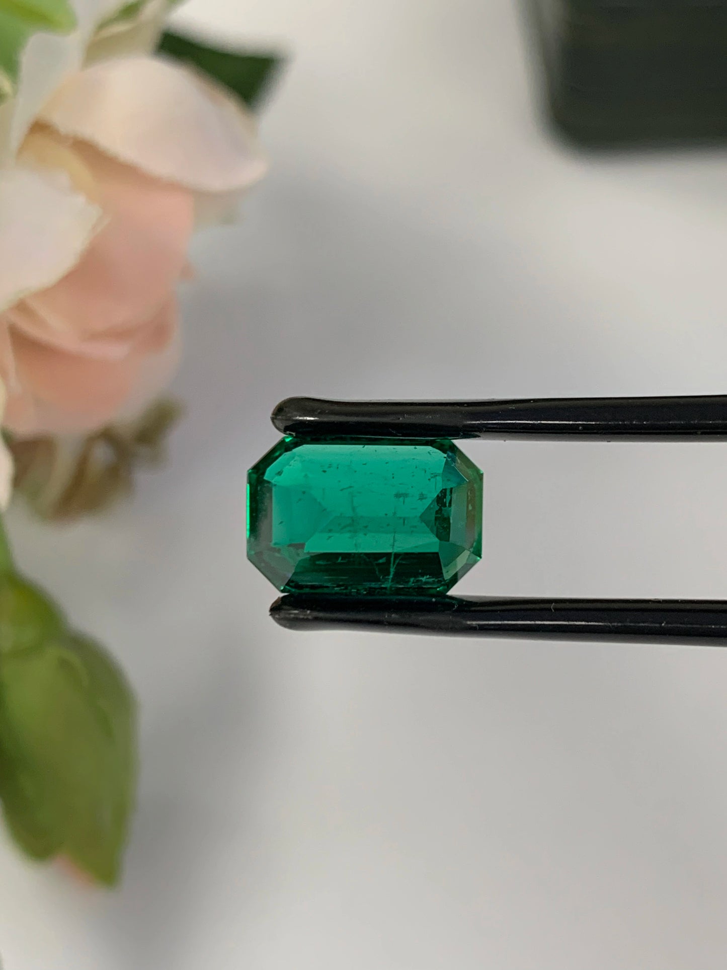 Natural Zambian Emerald Insignificant 5.37 cts Octagon by SR-Takat
