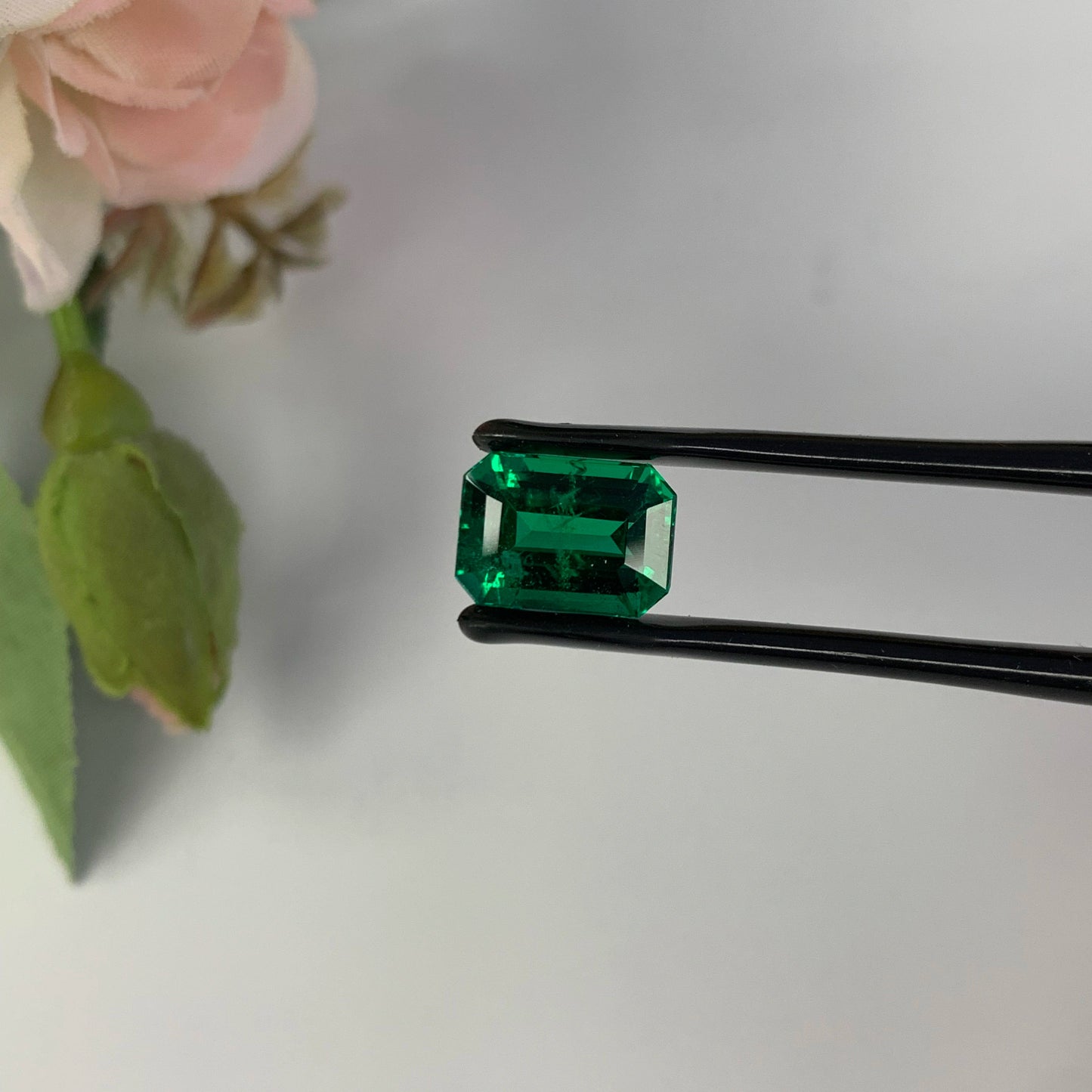 Natural Zambian Emerald Insignificant 3.93 cts Octagon by SR-Takat
