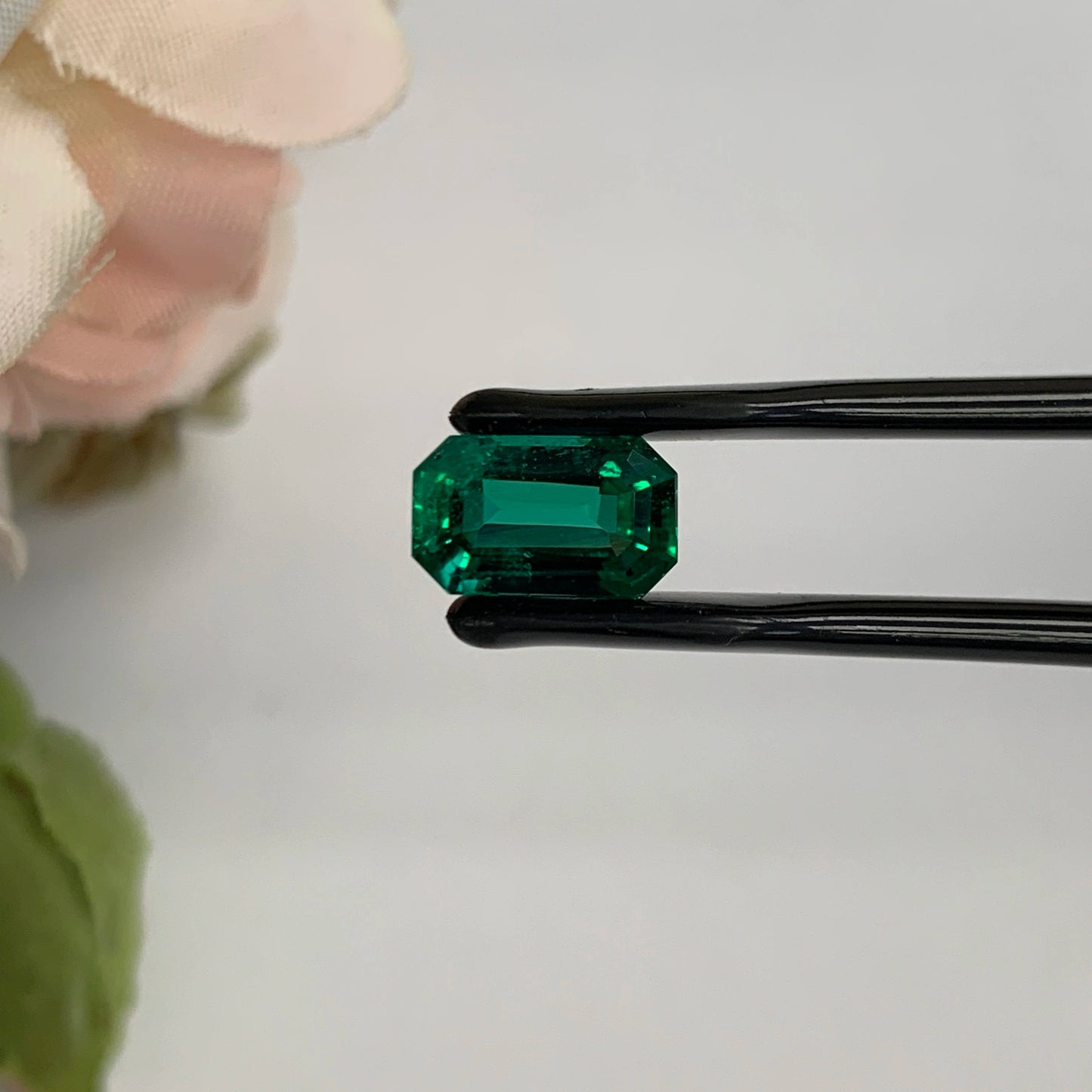 Luxury Natural Emerald Gemstones | Sr-Takat Gems