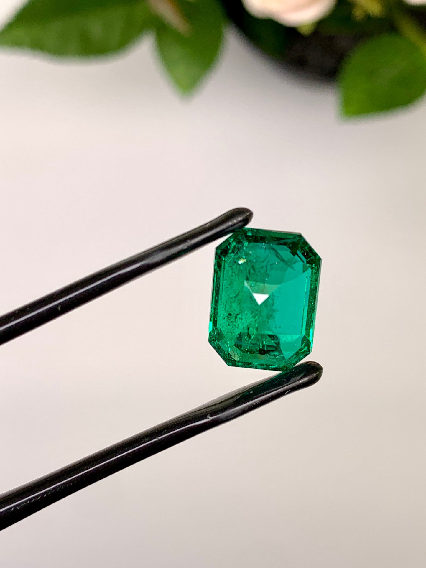Natural Zambia Minor Emerald 5.81 cts Oct by SR-Takat
