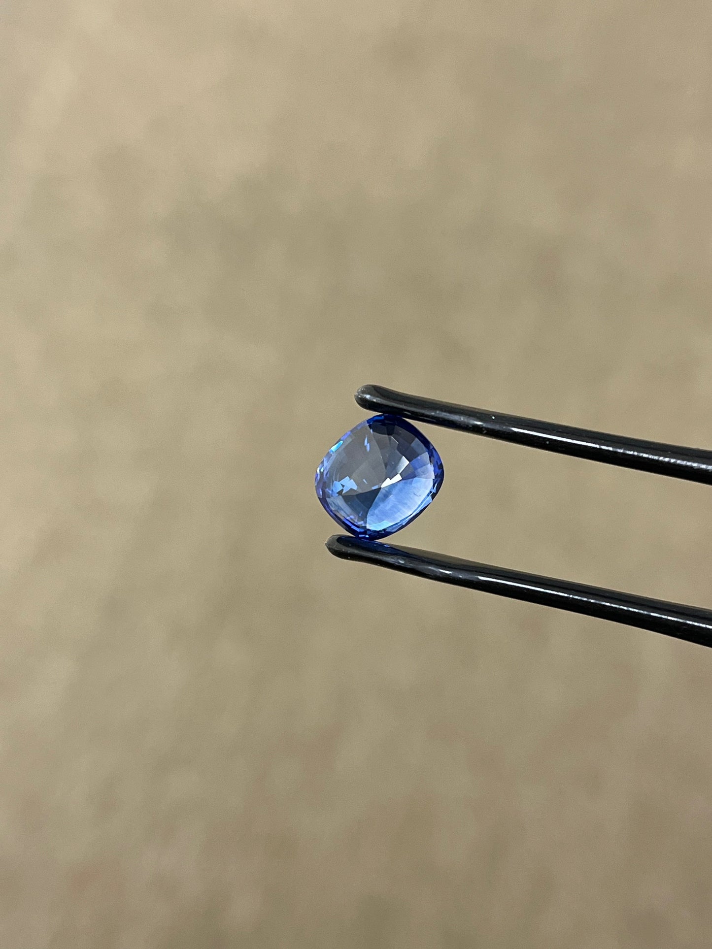 Natural Sapphire Heated Cylone 6.12 cts Cus by SR-Takat