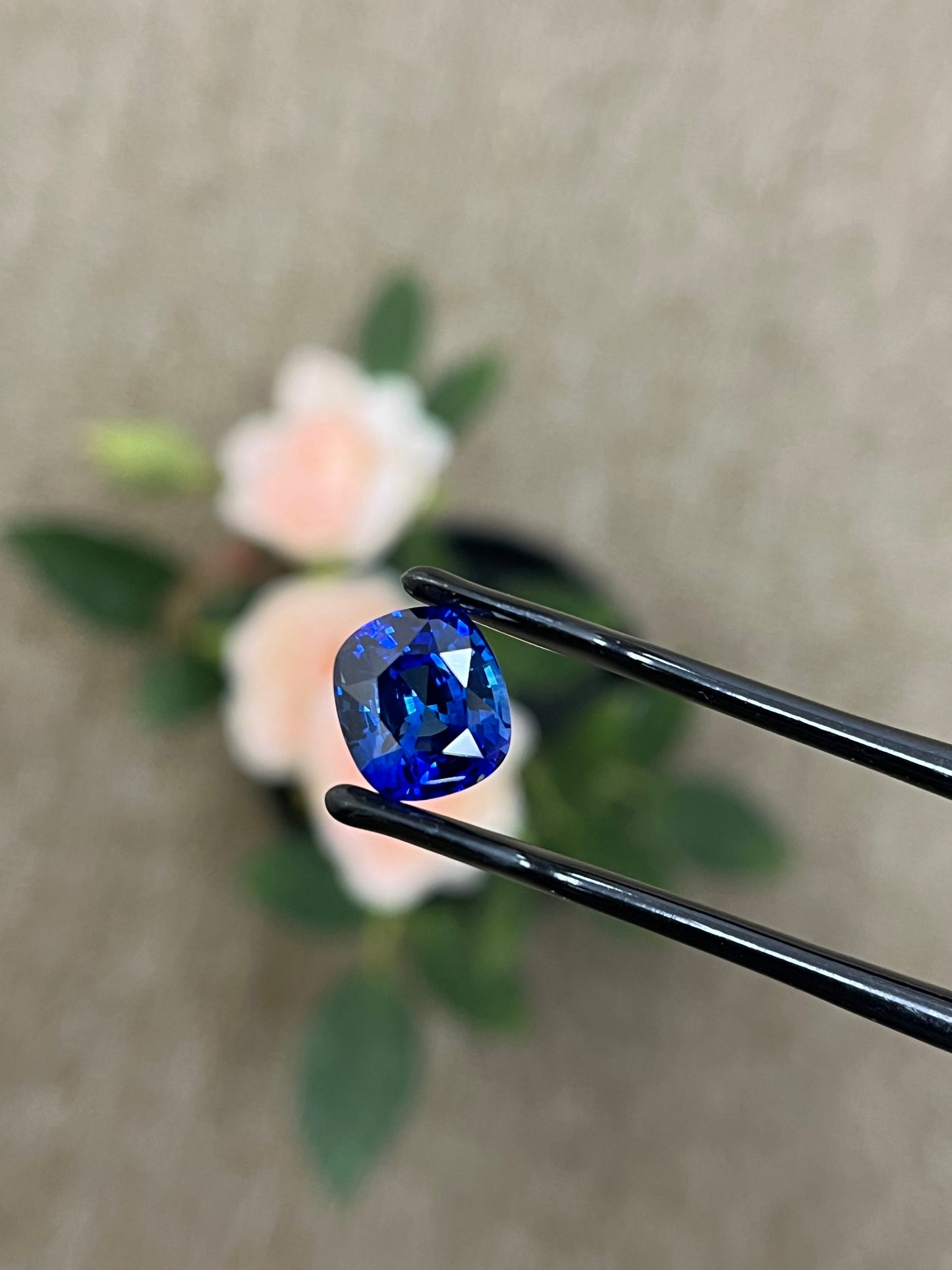 Natural Sapphire Heated Cylone 6.12 cts Cus by SR-Takat