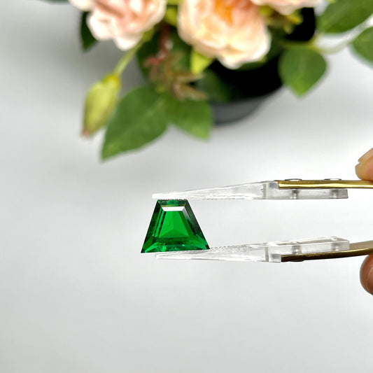 Natural Zambia No-Oil Emerald 5.71 cts Fancy by SR-Takat