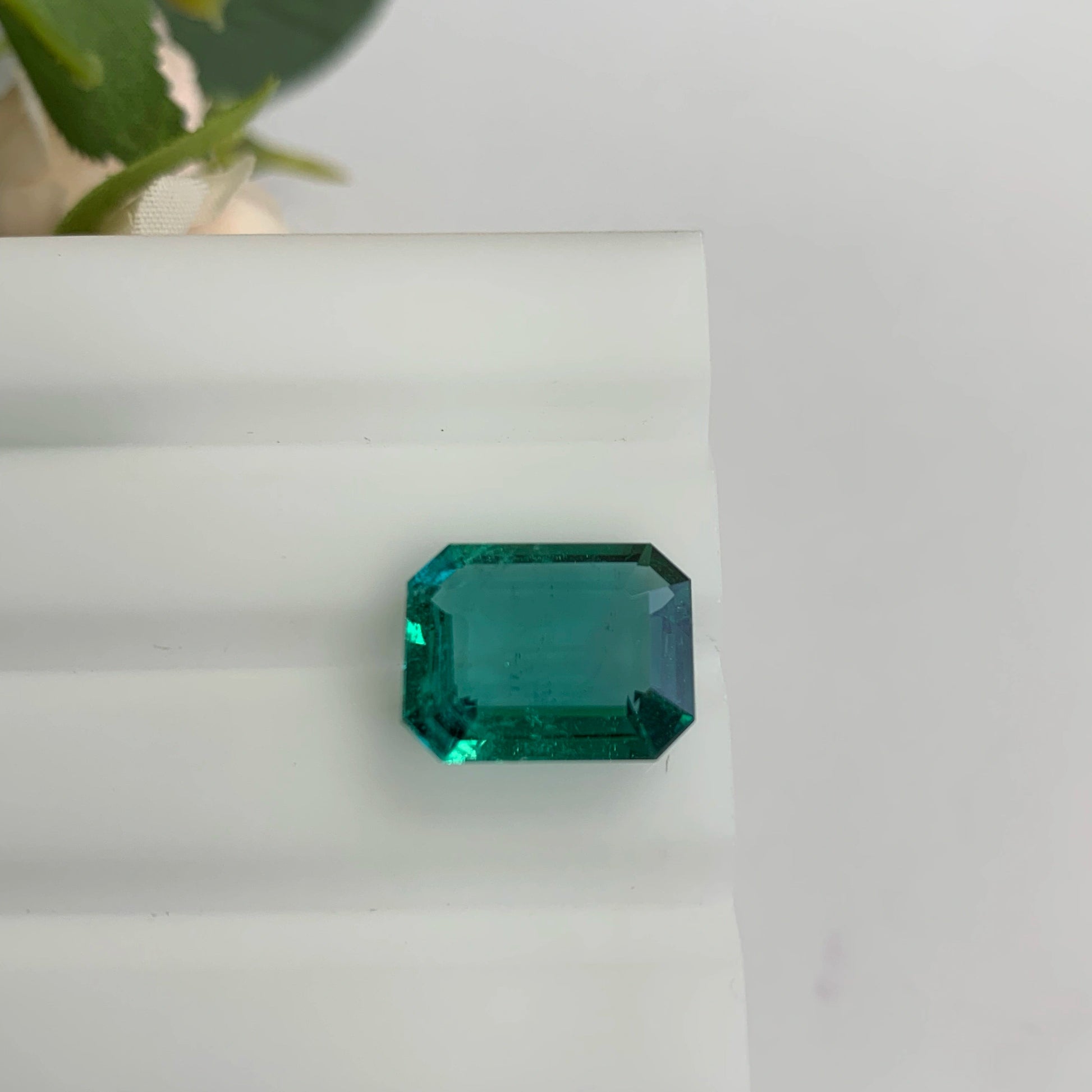 Natural Emerald Gemstones | SR- Takat Gems