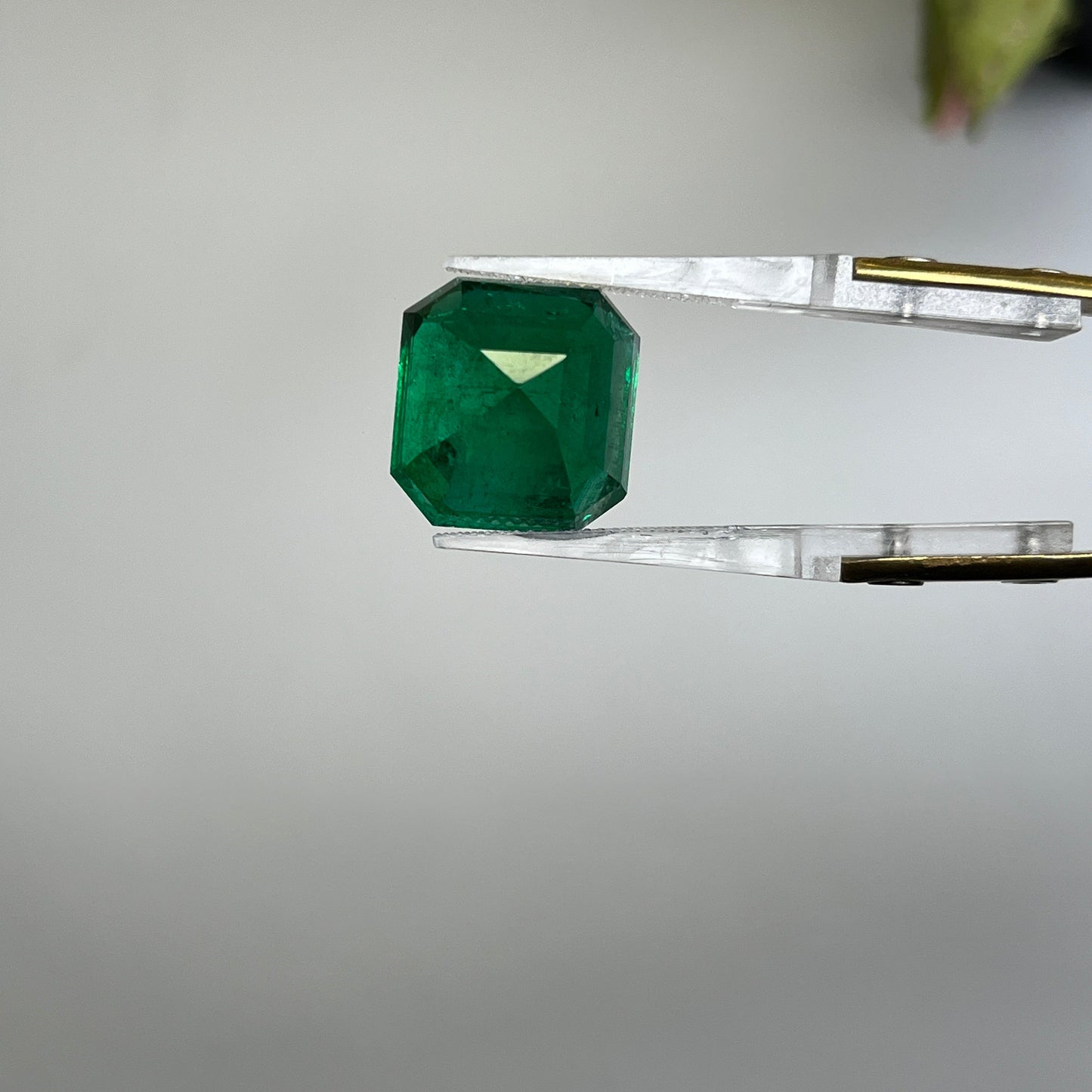 Natural Zambia Minor Emerald 16.62 cts Oct by SR-Takat