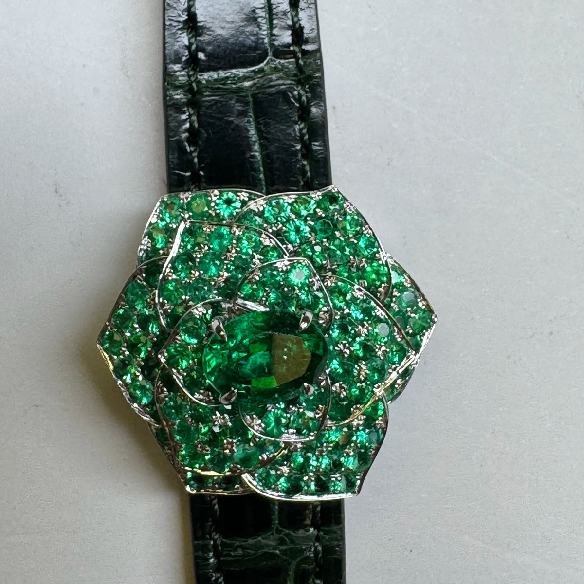 Exclusive Natural Emerald DIF Diamond 14k white gold with alegator skin by SR-Takat