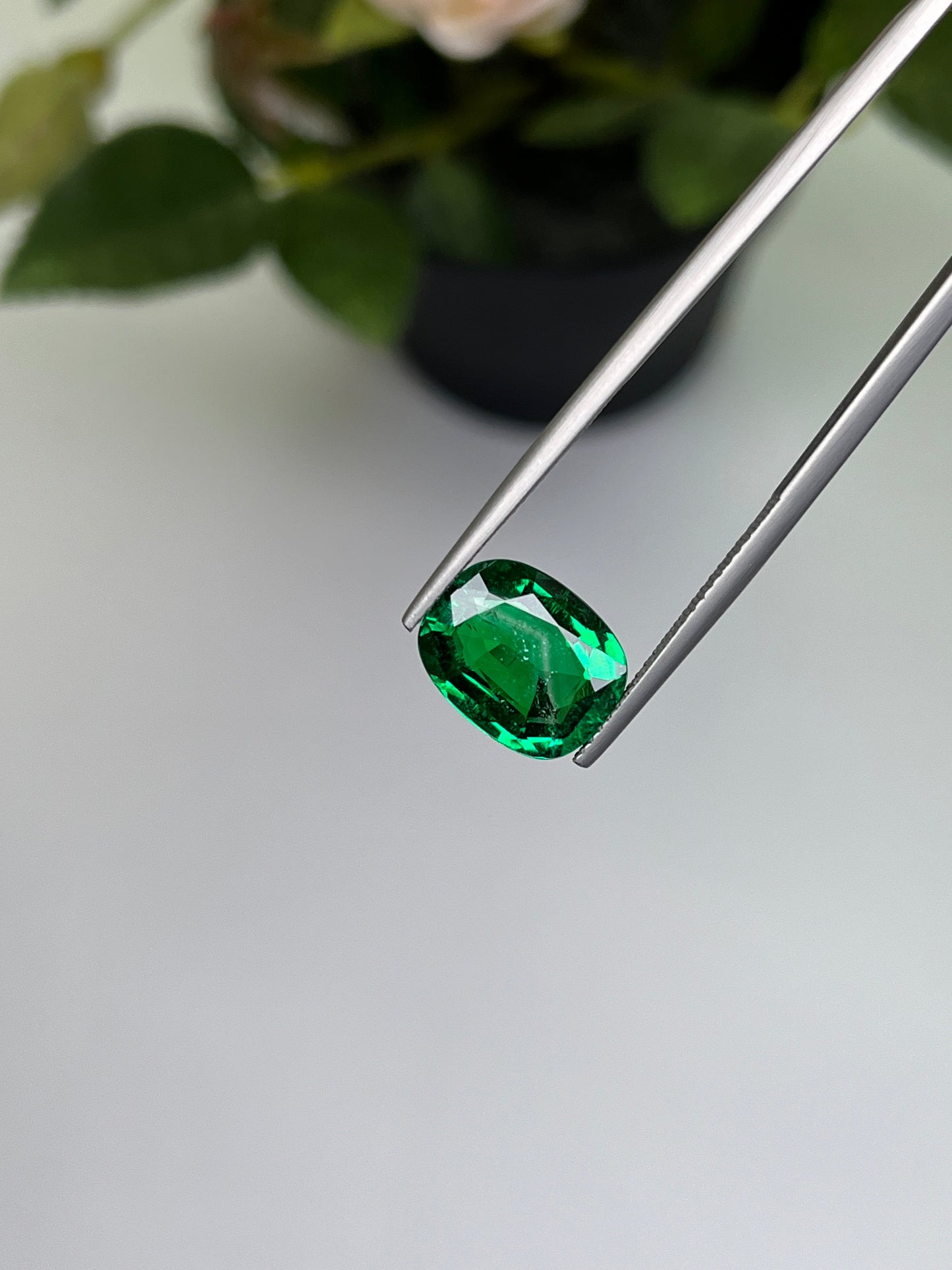 Natural Zambia Minor Emerald 4.25 cts Cus by SR-Takat