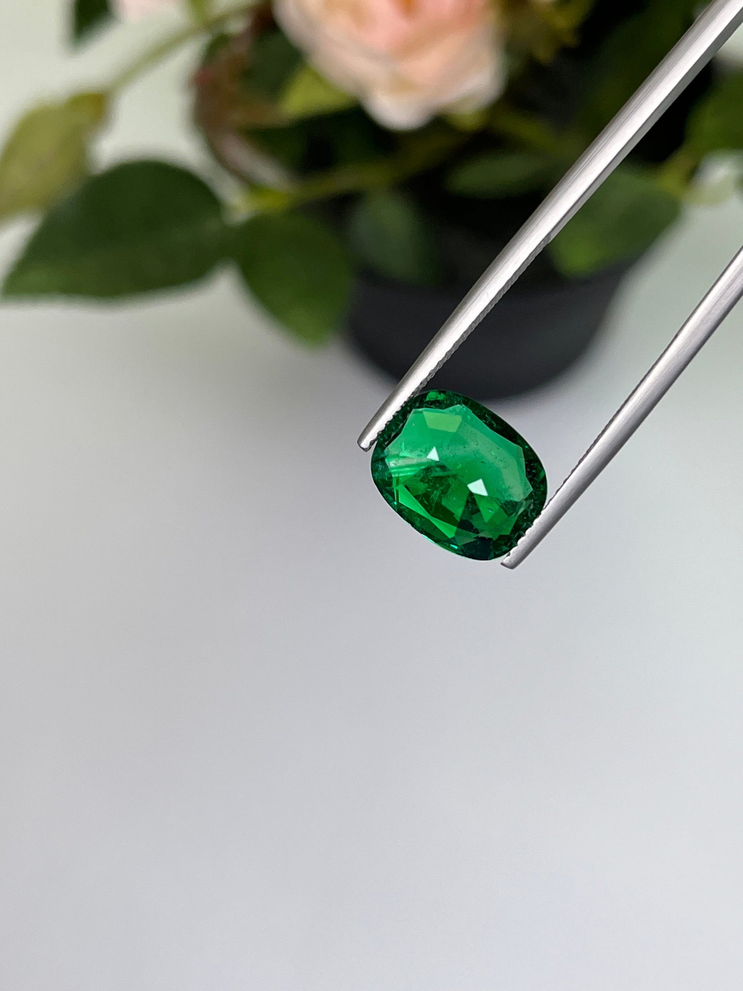 Natural Zambia Minor Emerald 4.25 cts Cus by SR-Takat