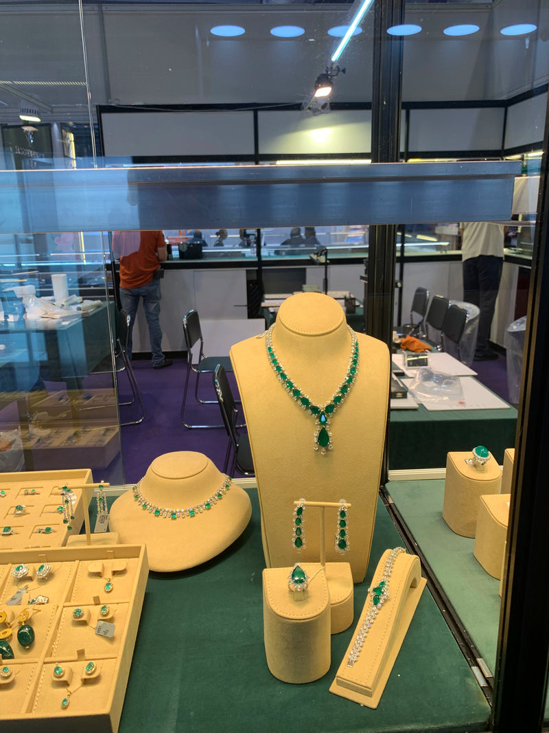Gemstones Trade Show Hongkong | Sr-Takat Gems