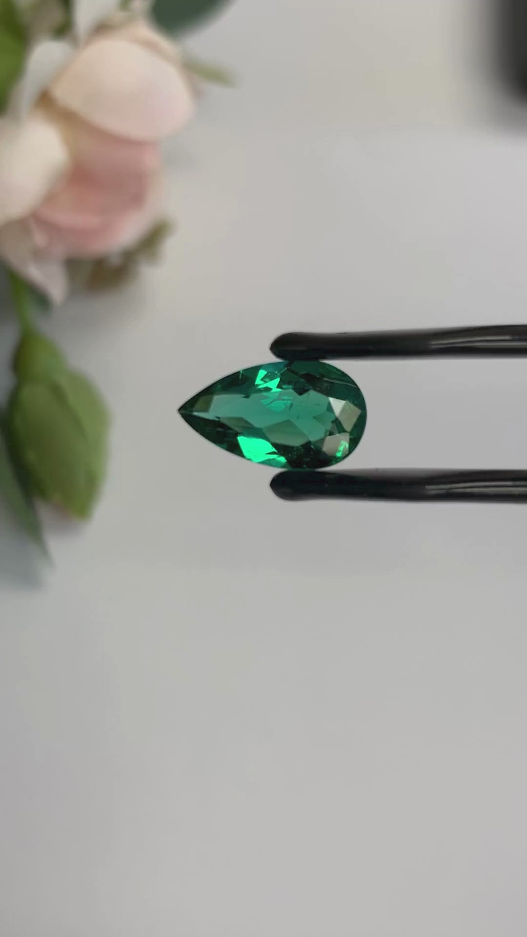 Natural Emerald Gemstones | SR-Takat Gems
