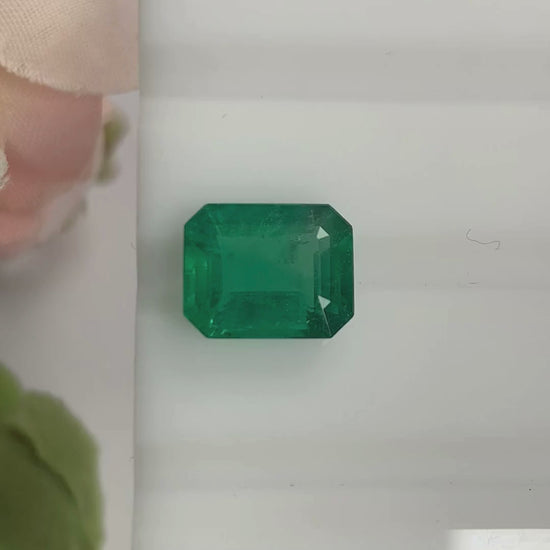 Natural Emerald Gemstones | SR- Takat Gems