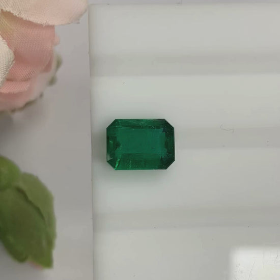 Natural Emerald Gemstones | SR-Takat Gems